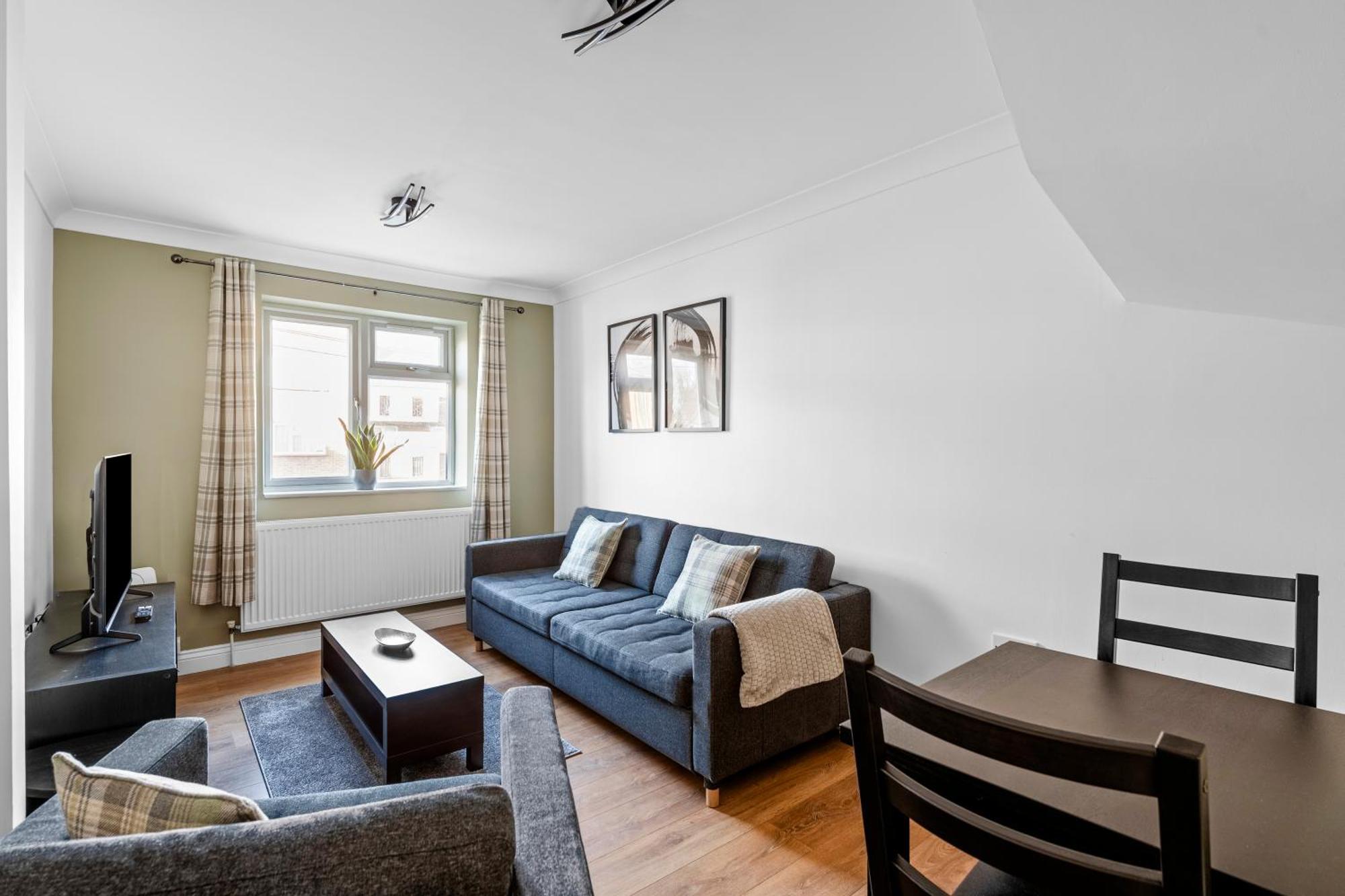 Cosy 2 Bedroom Flat In East Ham, Close To Excel Londra Exterior foto