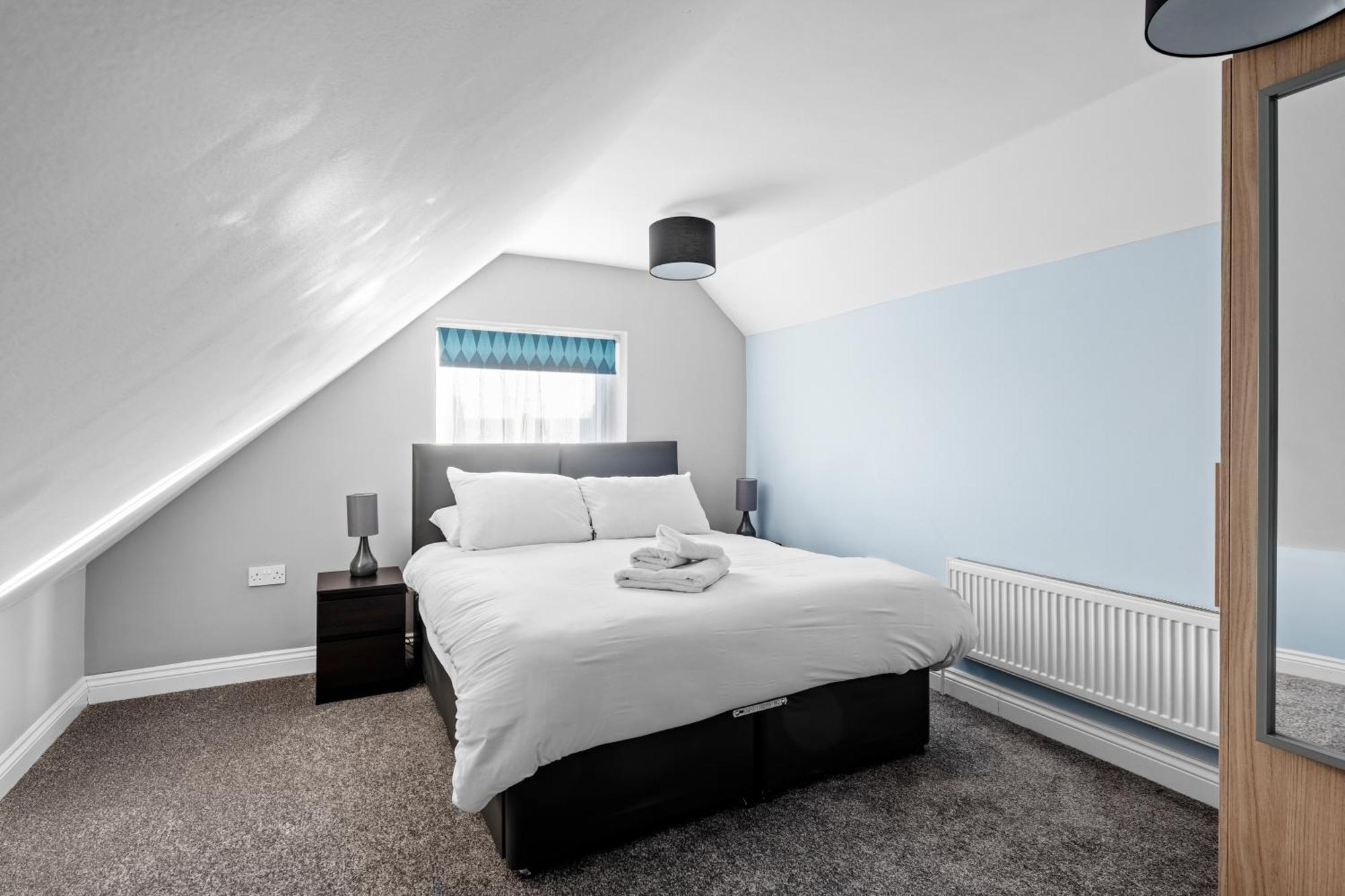 Cosy 2 Bedroom Flat In East Ham, Close To Excel Londra Exterior foto